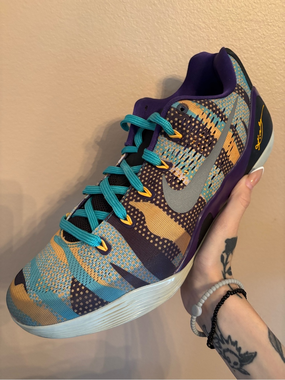 Nike Kobe 9 EM 'Pop Art'